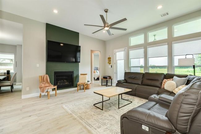 Welcome to a living room thateffortlessly combines comfort andstyle. | Image 12
