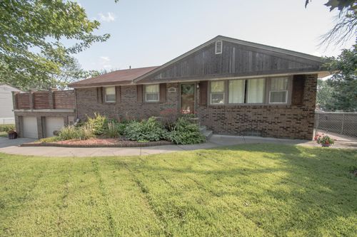 5800 Halifax Ave N, Brooklyn Center, MN, 55429-2432 | Card Image