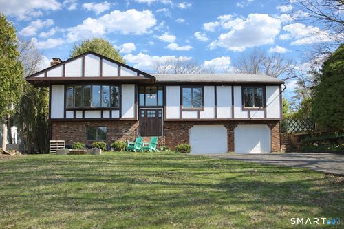 151 Colony St, Hamden, CT, 06518-3301 | Card Image