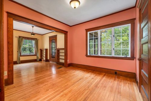 44 Neighbors Row, North Conway, NH, 03860 | Card Image