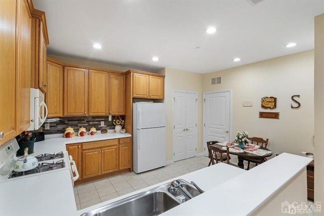 4106 Chesterwood Way, Townhouse with 2 bedrooms, 2 bathrooms and null parking in Franklin NJ | Image 13