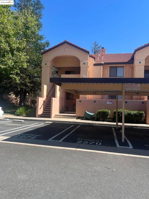 2270 Renwick Ln, Antioch, CA, 94509 | Card Image