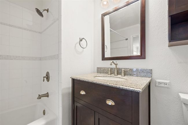 Guest Bath | Image 24