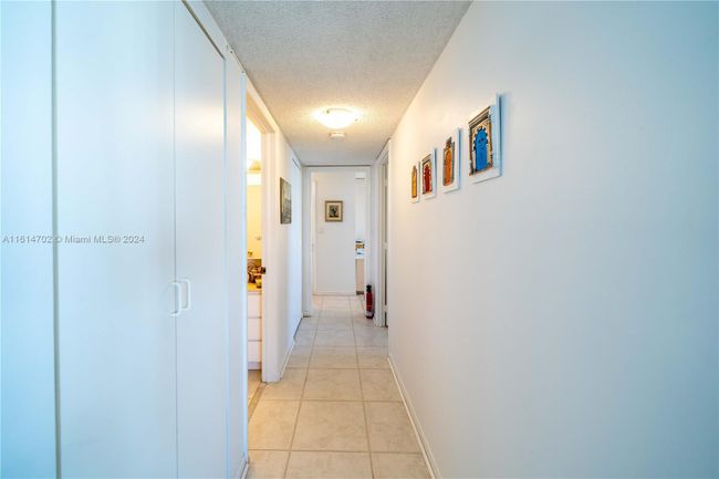 721 - 3800 S Ocean Dr, Condo with 2 bedrooms, 2 bathrooms and null parking in Hollywood FL | Image 18