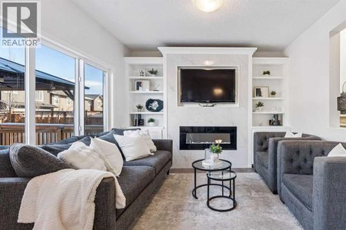 58 Buckskin Way, Cochrane, AB, T4C2P2 | Card Image