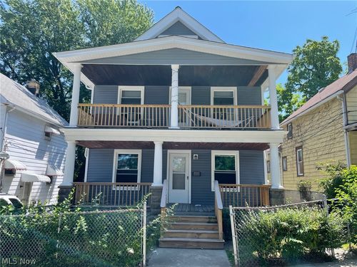 3069 105th St, Cleveland, OH, 44111-1843 | Card Image