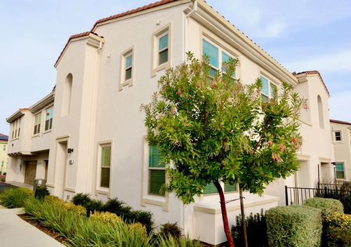 unit-33102-5301 E Commerce Way, Sacramento, CA, 95835-3033 | Card Image