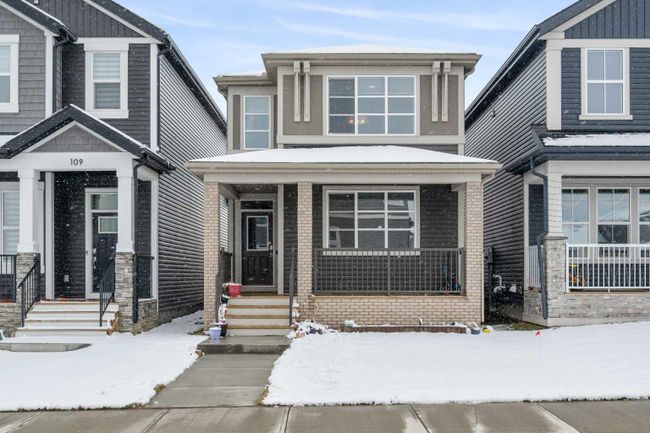 105 Legacy Glen Point Se, Home with 3 bedrooms, 2 bathrooms and 4 parking in Calgary AB | Image 1