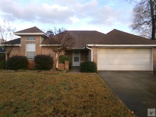 61 Green Oak Cir, Nash, TX, 75569-2200 | Card Image