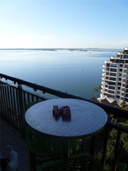 apt-1719-540 Brickell Key Dr, Miami, FL, 33131-2646 | Card Image