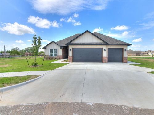 2801 Summit Hollow Circle, Norman, OK, 73071 | Card Image