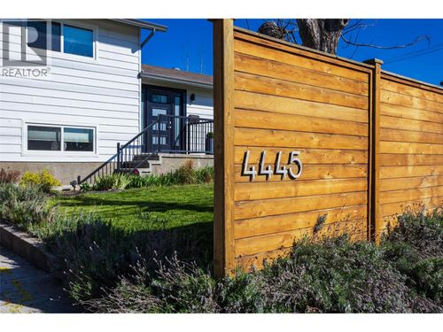 4445 Gordon Drive, Kelowna, BC, V1W1S9 | Card Image