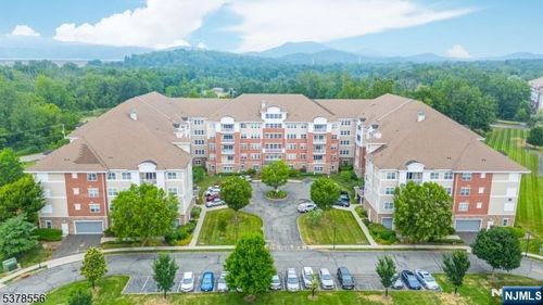 9312 Warrens Way, Wanaque, NJ, 07465-1646 | Card Image