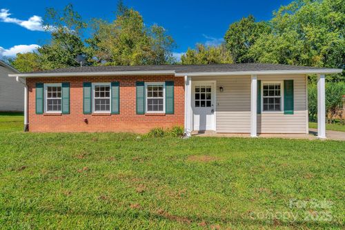 88 Lees Creek Rd, Asheville, NC, 28806-2109 | Card Image