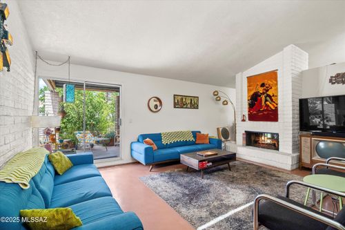 9025 E Berkshire Cir, Tucson, AZ, 85710-3074 | Card Image