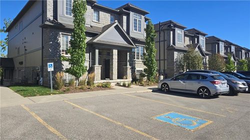 15d-115 S Creek Dr, Kitchener, ON, N2P0H2 | Card Image
