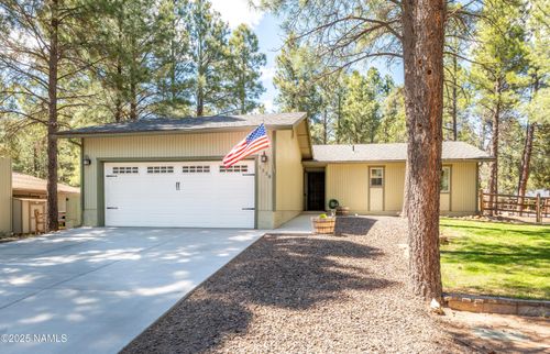 1330 N Indian Springs Ln, Flagstaff, AZ, 86004-7364 | Card Image