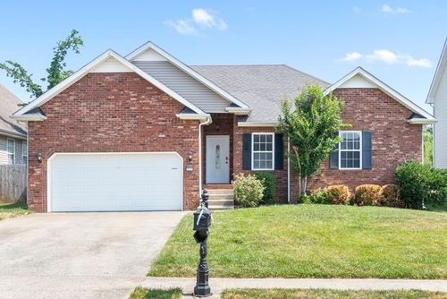 3537 Southwood Dr, Clarksville, TN, 37042-8191 | Card Image