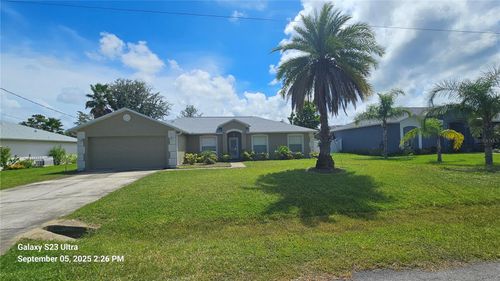 33 Fenwick Ln, PALM COAST, FL, 32137-9116 | Card Image