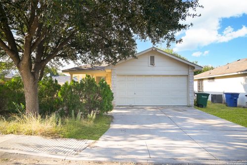 6626 Walnut Valley Dr, San Antonio, TX, 78242-2451 | Card Image