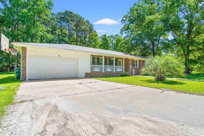 2415 Magnolia Ln, House other with 4 bedrooms, 2 bathrooms and 2 parking in Little River SC | Image 4