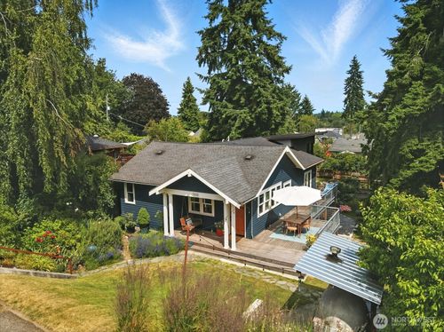 7936 29th Ave Sw, Seattle, WA, 98126-3522 | Card Image