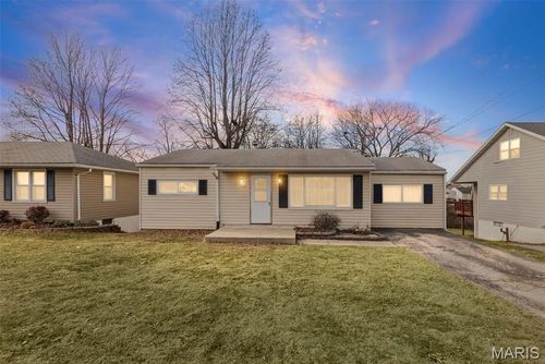 2706 Shordell Dr, Godfrey, IL, 62035-3320 | Card Image