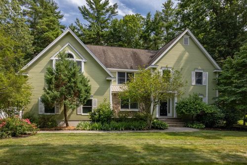 17 Fieldstone Circle, Hampton, NH, 03842 | Card Image