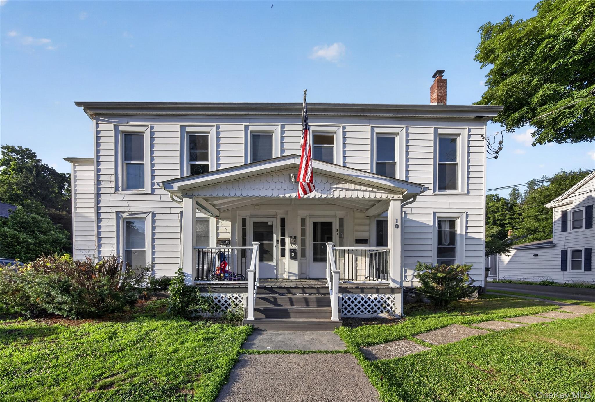 Residential Lease in Lloyd 2