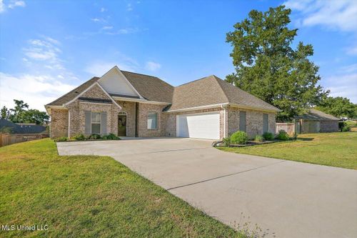 200 Oakmont Drive, Clinton, MS, 39056 | Card Image