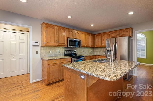 1505 Angela Ct - Kitchen | Image 7