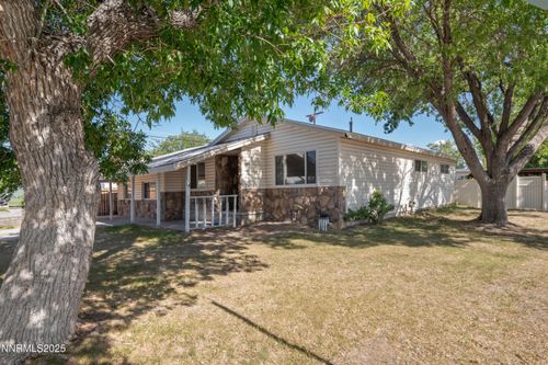 1600 Duke Way, Reno, NV, 89502-3111 | Card Image