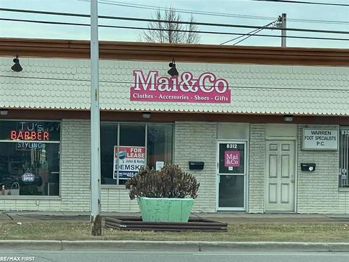 8312 E 12 Mile Rd, Warren, MI, 48093-2759 | Card Image