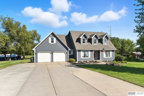 18104 Murray Trl, Gretna, NE, 68028-5506 | Card Image