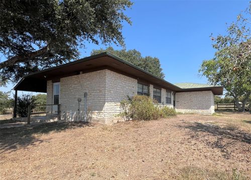 2325 Valenta Rd, La Grange, TX, 78945-5611 | Card Image