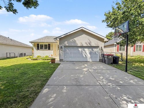 6115 Nw 11 Street, Lincoln, NE, 68521 | Card Image