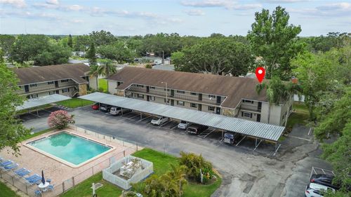 apt-201-9821 113th St, SEMINOLE, FL, 33772-2303 | Card Image