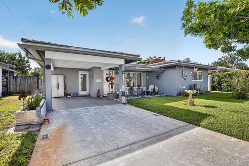 4760 Ne 5th Ave, Oakland Park, FL, 33334-2320 | Card Image