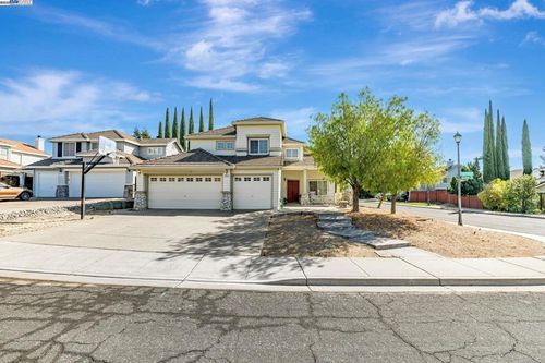 5115 Equestrian Way, Antioch, CA, 94531 | Card Image