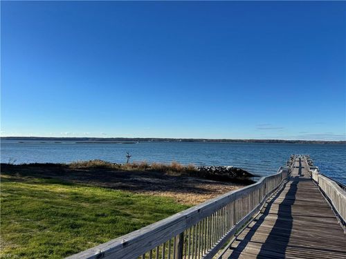 7163 Pattersons View Ln, Hayes, VA, 23072-3585 | Card Image