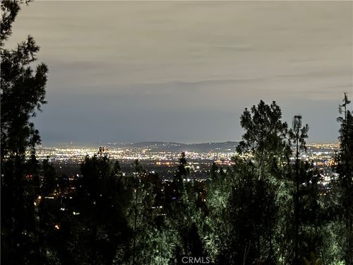 720 Starlight Heights Dr, La Canada Flintridge, CA, 91011-1853 | Card Image