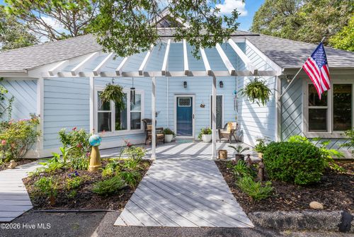 22 Augusta Dr, Oak Island, NC, 28465-8334 | Card Image