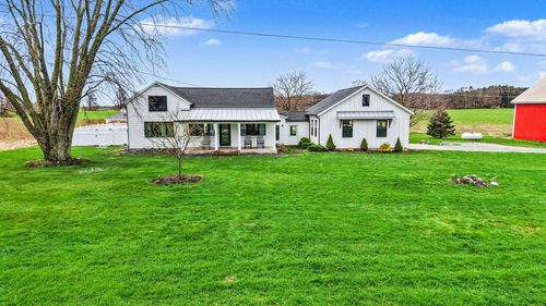 2087 Croswell Ave, Fremont, MI, 49412-7463 | Card Image