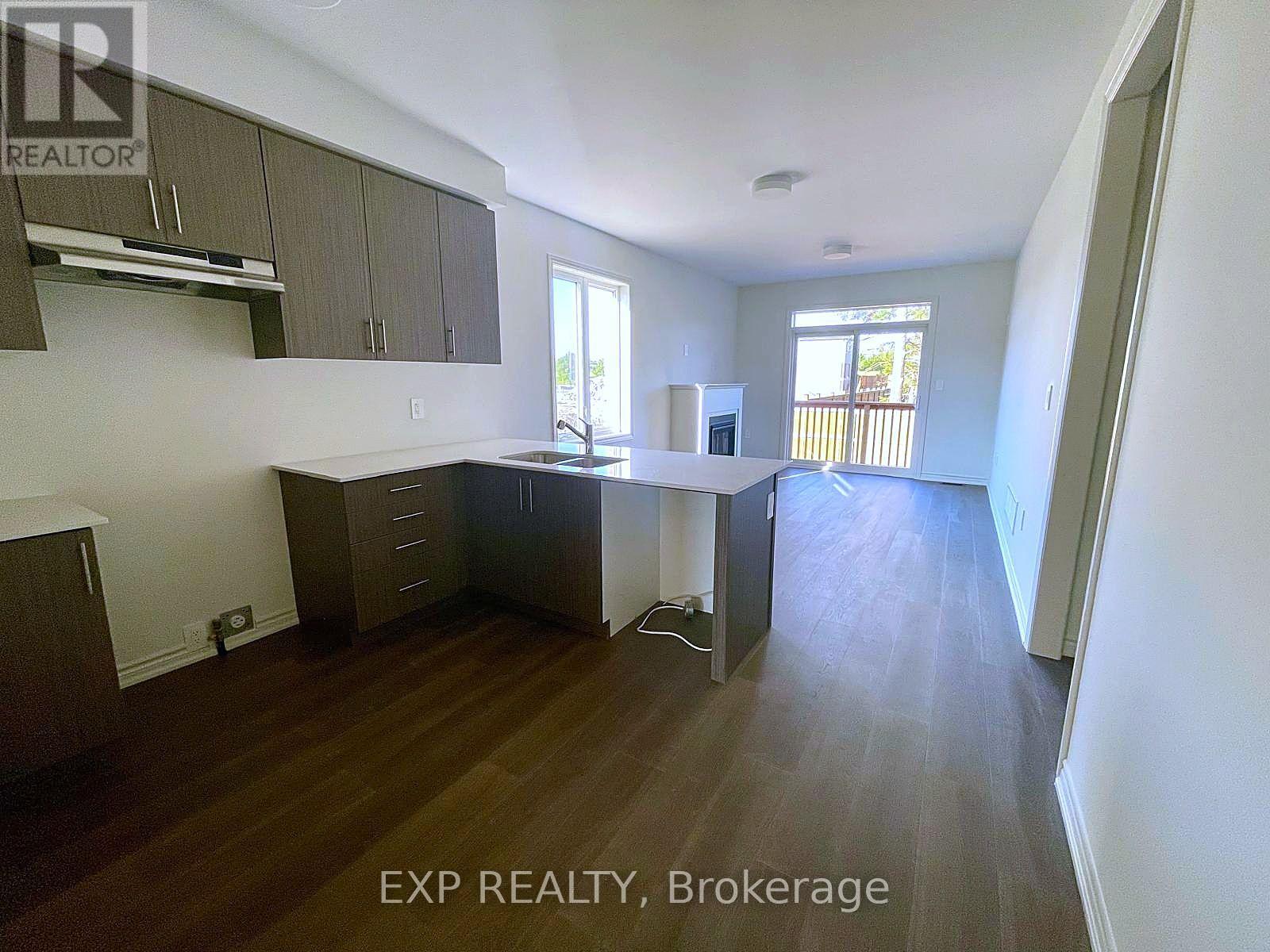 Residential in Clarington (Courtice) 3