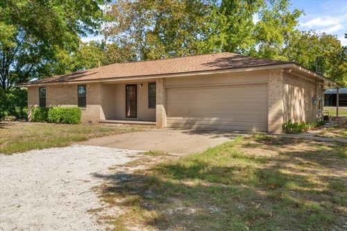 2711 Tin Top Rd, Weatherford, TX, 76087-8043 | Card Image