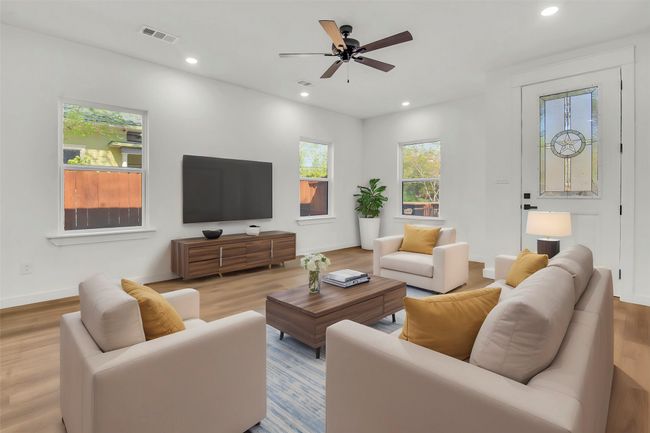507 W Spruce St, House other with 3 bedrooms, 2 bathrooms and null parking in Whitewright TX | Image 7