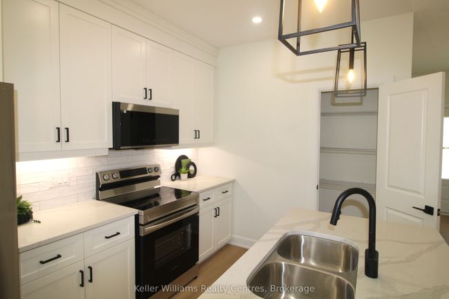 221128 Grey Road 4, House attached with 4 bedrooms, 2 bathrooms and 2 parking in West Grey ON | Image 4