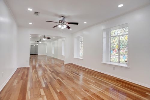 5735 Wigton Drive, Houston, TX, 77096 | Card Image