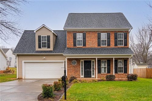 1466 Crestlawn Trl, Pfafftown, NC, 27040-9032 | Card Image