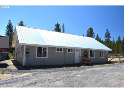 132860 Hwy 97, House other with 2 bedrooms, 1 bathrooms and 2 parking in Crescent OR | Image 1